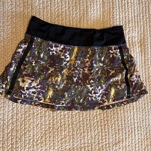 Lululemon size 6 multicolored tennis skirt